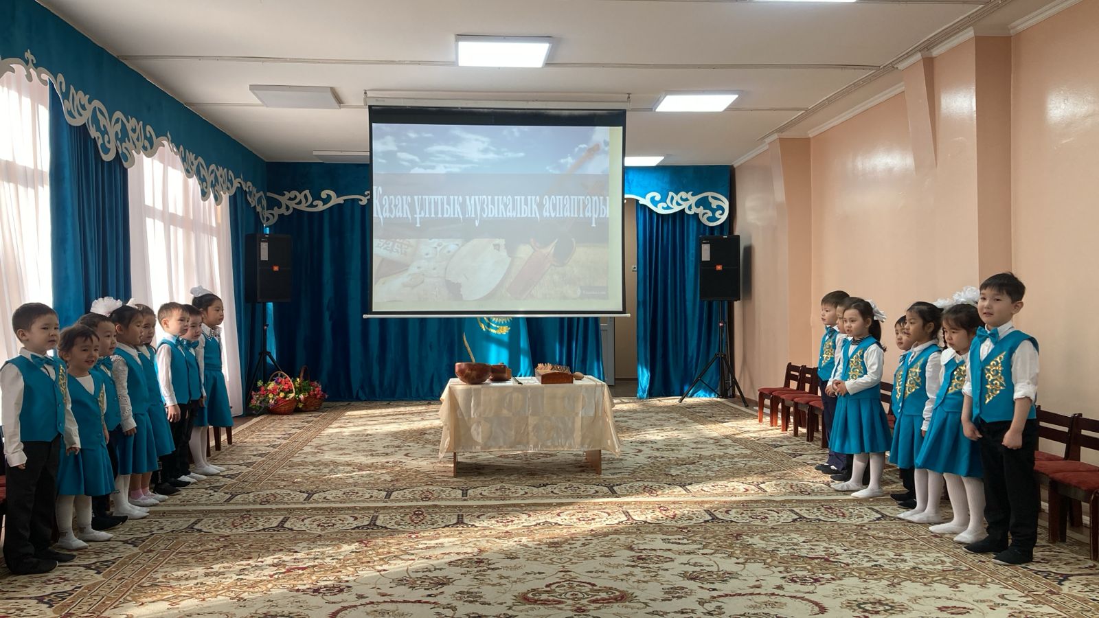 Ұйымдастырылған іс-әрекет "Ұлттық аспаптар"              Музыка жетекшісі: Керимбаев Б.Ж