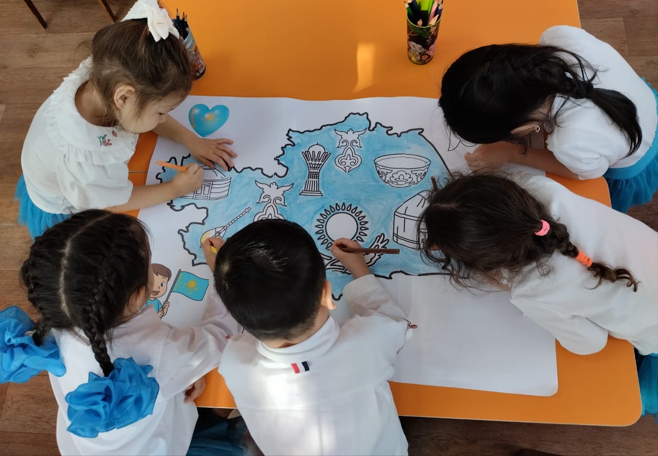 "Жаса, жайна тәуелсіз Қазақстаным!"